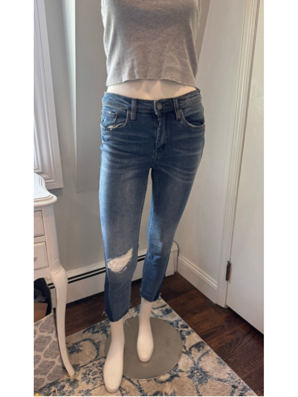 Blank NYC | The Madison Crop High-Rise Denim in Gnarly | Size 26 - Picture 2 of 11